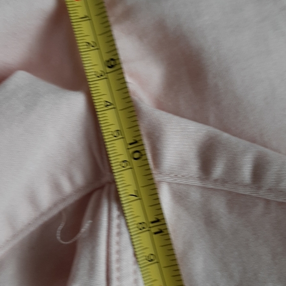 NWT 🍑 LIZ CLAIBORNE Light Peach Mid-Rise Shorts for Women - Size: 8 - Picture 13 of 14